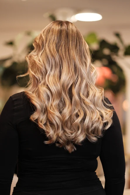 Balayage Styling Nevanu Luzern - Finales Blow-Out nach Balayage